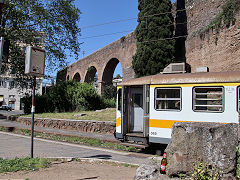 Centocelle Railway '069' and the aqueduct at Porta Maggiore, Rome, May 2022