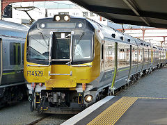 
FT4529 at Wellington Station, January 2013