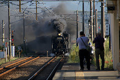 SL Hitoyoshi '58654' storms past Ogawa near Kumamoto, September 2017