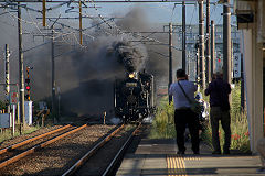 
SL Hitoyoshi '58654' storms past Ogawa near Kumamoto, September 2017