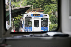 
'MR 611' near Sasebo, Matsuura Railway, October 2017