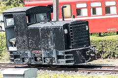 
Kato diesel loco at Beimen, February 2020