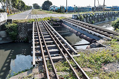 
Along the line with '346' at Xihu, February 2020